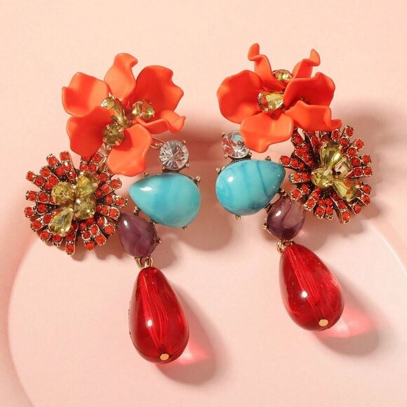 Preppy Women's Vintage Floral Crystal-Embellished Teardrop Earrings - Picture 3 of 8